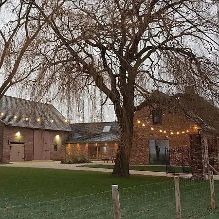 Spacious With Pond In Poperinge Ferienhaus
